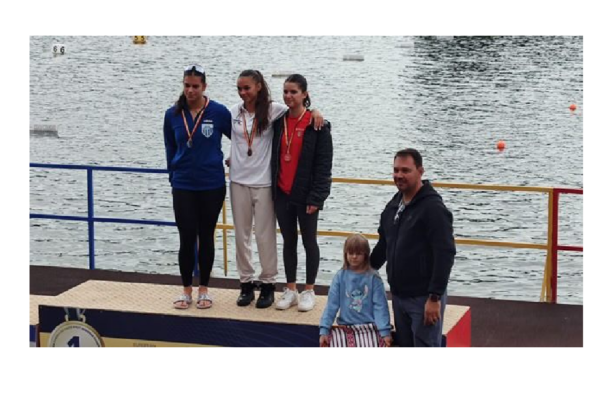 miruna catalina mihai de la clubul sportiv farul constanta argint la campionatul national de maraton kaiac canoe 68eceb1d47fe4