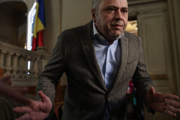 motiunea simpla depusa de opozitie impotriva ministrului agriculturii a fost respinsa de parlament florin barbu bateti campii 68f8ae696ef29