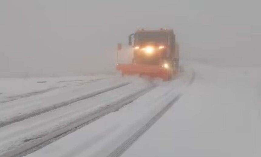 ninsori abundente si viscol pe transfagarasan circulatia rutiera a fost suspendata 68e61b5d7c7ef