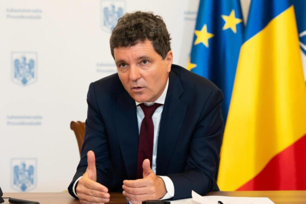 noul termen dat de nicusor dan pentru numirea sefilor serviciilor secrete si ce spune presedintele despre numele vehiculate 6901046564095