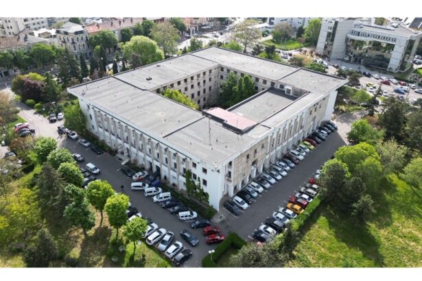 oficial primaria constanta a lansat licitatia pentru vanzarea a doua terenuri din proprietatea privata a municipiului vezi aici despre ce este vorba 68ec973f778ae