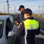 PERICOLE în trafic la Mangalia, Hârșova, Valu lui Traian și în Constanța: Șoferi băuți sau fără permise de conducere, opriți de polițiști 5 pericole in trafic la mangalia harsova valu lui traian si in constanta soferi beti crita sau fara permise de conducere trasi pe dreapta de politisti 690222f08286c