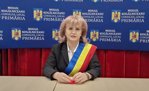 Primarul comunei Mihail Kogălniceanu, Ancuța Belu, reacționează după anunțul SUA privind retragerea a aproape 1.200 de militari din România: Baza va continua să existe. Nu este un motiv de teamă pentru locuitori! 1 primarul comunei mihail kogalniceanu ancuta belu reactie dupa anuntul sua de retragere a aproape 1 200 de militari din romania baza va continua sa existe nu este un motiv de teama pentru locuitori 69021f737405b