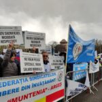 Profesorii și studenții, pregătiți pentru greva generală: referendum național după mitingul din 29 octombrie 15 profesorii si studentii pregatiti pentru greva generala referendum national dupa mitingul din 29 octombrie 69011b1b106b7