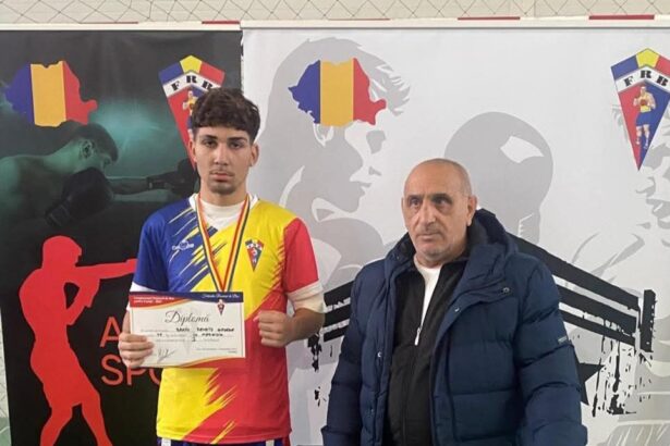 pugilistul de la cs medgidia renato bratu merge la europenele de cadeti 68ee9fbede14d