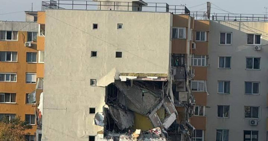 reactia distrigaz dupa explozia din rahova sigiliul de pe robinetul inchis in ziua precedenta era rupt locatarii facusera sesizare 68f221755e19b