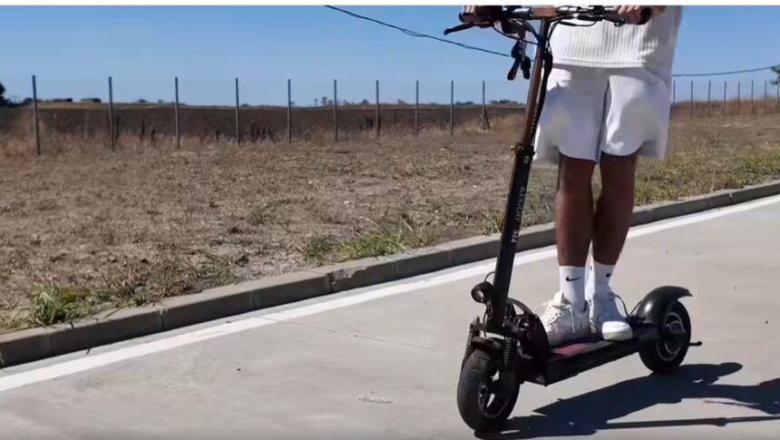 reguli mai stricte pentru trotinete si biciclete electrice se pregateste introducerea permisului special de conducere 68e6654de729b