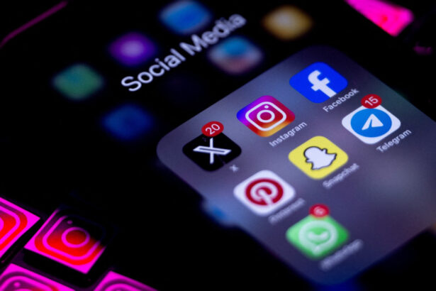 retelele sociale au intrat in declin iar tinerii sunt primii care parasesc platformele exista totusi o exceptie 68e38f7ea023e