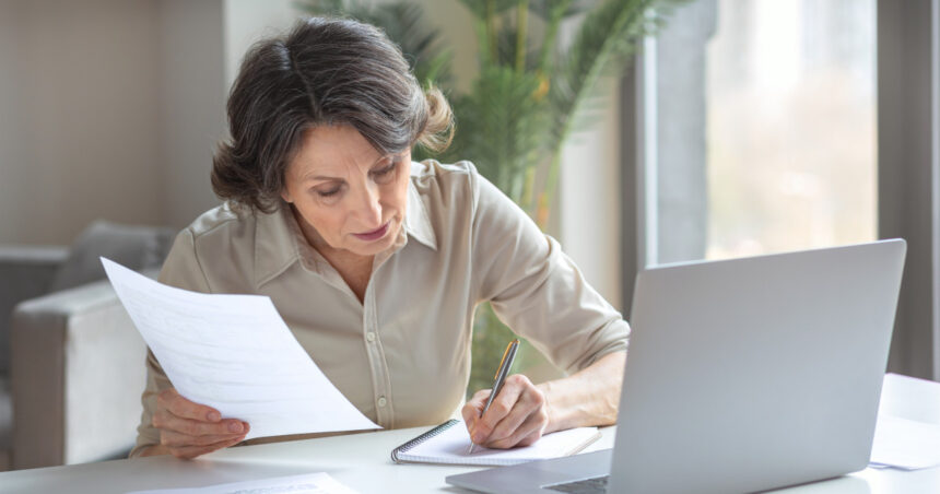 Românii pot ieși mai devreme la pensie, fără penalizări. Care sunt perioadele necontributive recunoscute ca vechime în muncă? 1 romanii pot iesi mai devreme la pensie fara penalizari ce perioade necontributive sunt recunoscute ca vechime in munca 6901b7d59535f