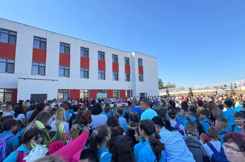 scoala gimnaziala i l caragiale din medgidia sarbatoreste toamna printr un eveniment educativ si distractiv 68fb3a70db398