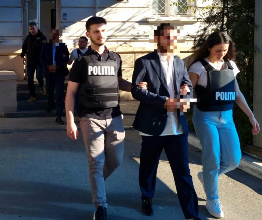 se dadeau reprezentanti ai statului si talhareau batrani pipi si matei condamnati definitiv 68dda57bd231a