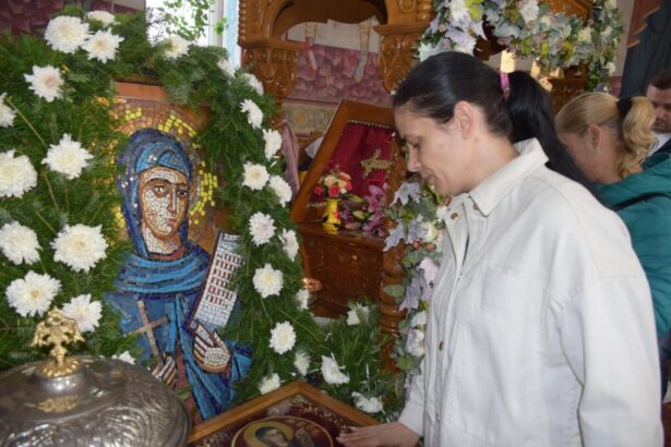 sfanta parascheva zi marcata cu cruce rosie ce trebuie sa faci pe 14 octombrie ca sa ai noroc si liniste in casa 68ecf5a92cdec