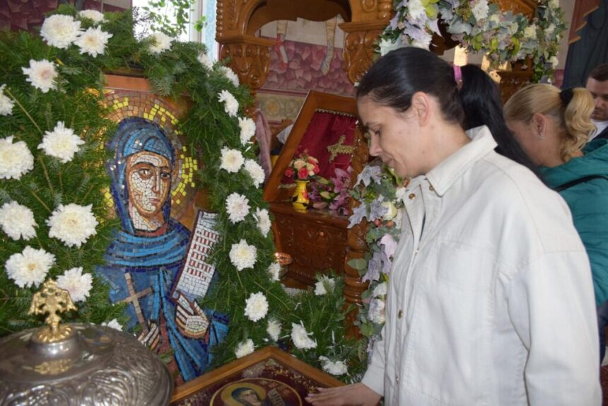 sfanta parascheva zi marcata cu cruce rosie ce trebuie sa faci pe 14 octombrie ca sa ai noroc si liniste in casa 68ecf5a92cdec