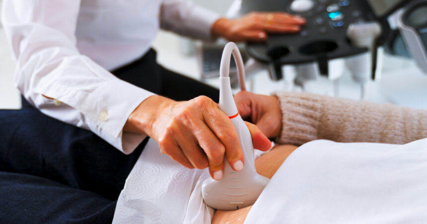 Speranță pentru femeile cu cancer ovarian: cercetătorii au identificat un nou factor în răspândirea bolii. 1 speranta pentru femeile care au cancer ovarian cercetatorii au descoperit un nou factor care contribuie la raspandirea bolii 6900664330901