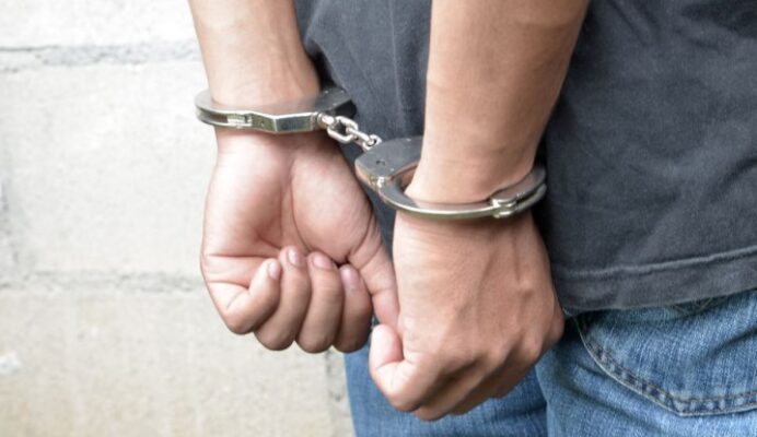 tanarul urmarit in trafic de politisti pe mai multe artere din constanta retinut pentru conducere fara permis 68efa03015f59