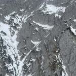 Un bărbat de 47 de ani a decedat în Piatra Craiului după ce a căzut sute de metri în gol. Este al cincilea incident în ultimele zece zile. 7 un barbat de 47 de ani a murit in piatra craiului a cazut sute de metri in gol al cincilea caz in ultimele zece zile 69012b33f04f3