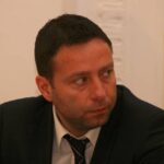 un fost consilier al lui radu mazare a inceput lucrarile pentru construirea unui nou bloc pe strada oborului 69033c3812387