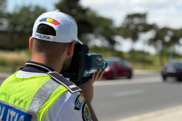 un sofer a zburat cu peste 100 km h in localitate dar a contestat in instanta amenda fara a sti sa spuna de ce 68def6fc4b521