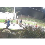 video calvarul trait de o femeie din cumpana terorizata de vecini si de copiii acestora continua ce transmite politia locala 68ed0e56df8e5