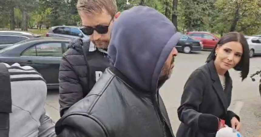 video daca aveam o mitraliera va impuscam pe toti declaratii socante ale barbatului care a vrut sa si incendieze masina intr o benzinarie 68e907686bd90