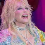 video dolly parton isi linisteste fanii dupa ce sora ei le a cerut sa se roage pentru sanatatea artistei inca n am murit 68e736da60adf