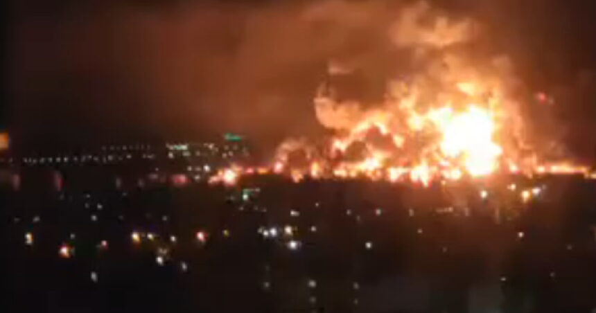 video incendiu de proportii la un depozit petrolier cheie din crimeea dupa un atac ucrainean cu drone au fost lovite cinci rezervoare 68ed1031f3525