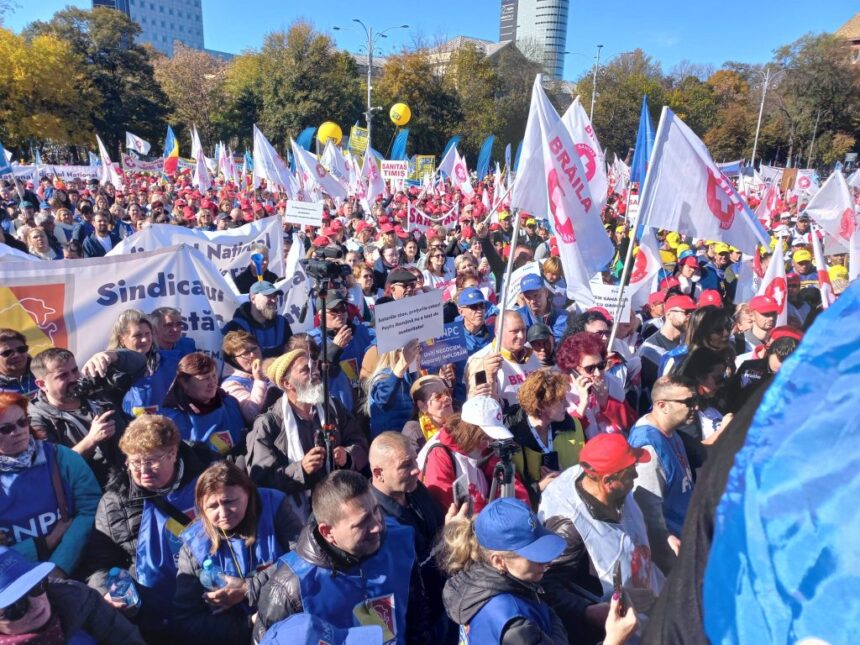 Mii de sindicaliști din Constanța participă la protestul de amploare din Capitală: Militarii rezerviști cer drepturi egale și respectarea legii. 1 video mii de sindicalisti din constanta participa la protestul de amploare din capitala militarii rezervisti cer drepturi egale si respectarea legii 6901fc1544ed0