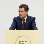 video nicusor dan despre raportul facut de parchet privind anularea alegerilor liderii europeni mi l au cerut sa l citeasca in avion 68de9a460583a