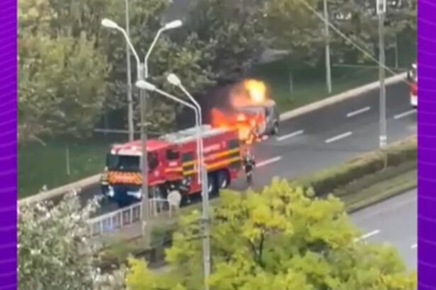 video o masina a fost cuprinsa de flacari pe un bulevard din centrul bucurestiului traficul in zona ingreunat 68e370723163e