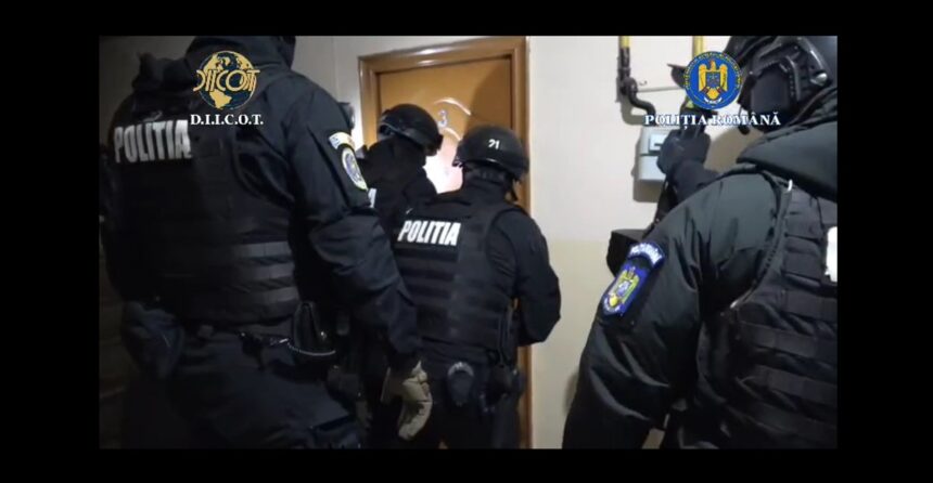 video ofiterii antimafia din constanta au pus umarul la demascarea unei veritabile fabrici de falsificare a documentelor oficiale detalii 68ea83e182ad3