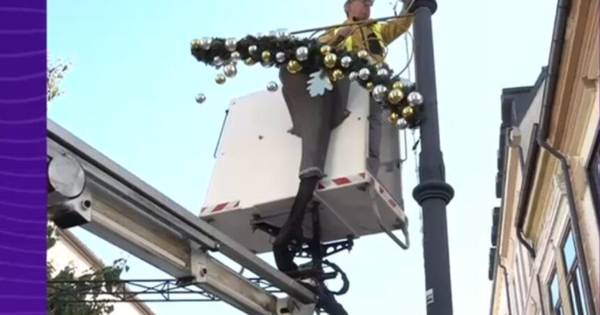 video oltenii se pregatesc pentru sarbatorile de iarna in craiova se pun deja instalatii de iluminat si globulete pentru targul de craciun 68dcfb713553d