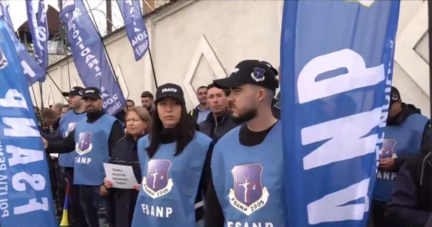 video peste 200 de politisti protesteaza la craiova fata de inchiderea penitenciarului de minori si tineri 68e775d130184