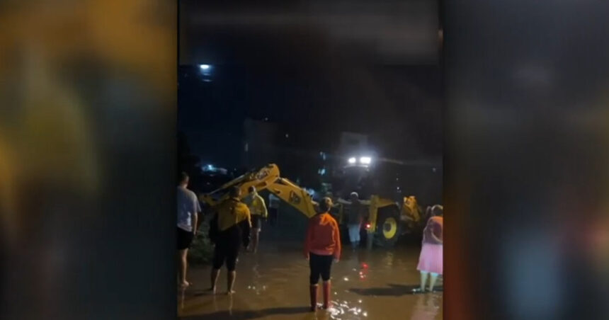 video primele efecte ale ciclonului barbara strazi inundate in mangalia apa a ajuns la jumatate de metru 68e57f1595d83