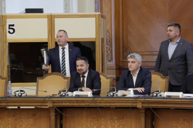 video scandal in comisia unde se discuta activitatea anre va scoatem microfonul din priza schimbati va tonul ca nu suntem la vaslui 690092d8e031d