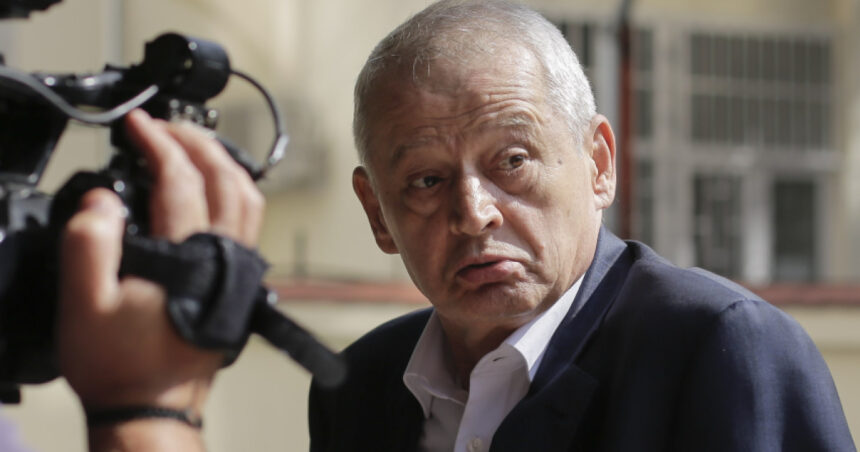 video sorin oprescu apare azi in fata unui magistrat grec pentru a afla daca va fi extradat ministrul marinescu sunt doua scenarii 68e37a492a644