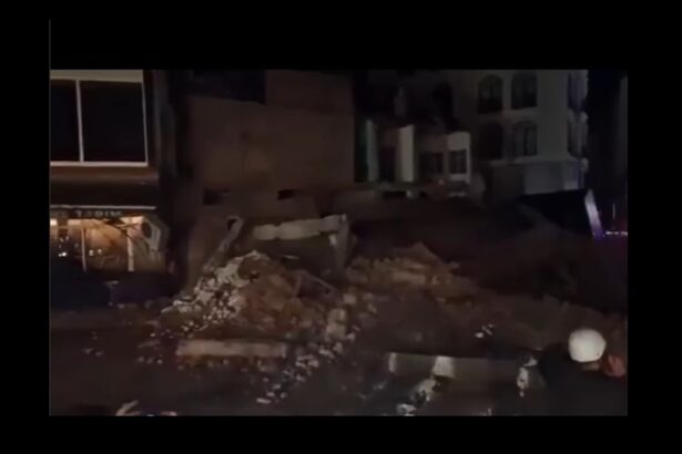 video turcia zguduita de un cutremur devastator cu magnitudinea peste 6 au urmat replici puternice toata noaptea 690067cc3e6d6