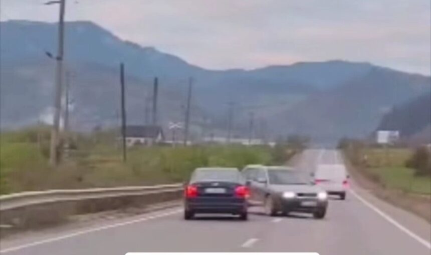 video un sofer din mangalia a fost la un pas sa provoace un accident rutier in judetul suceava barbatul a ramas fara permis 68f4d3db6c88d
