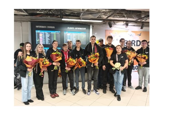 vladimir albu de la colegiul national mircea cel batran din constanta parte din team romania la ecsc 2025 68f11459d8858