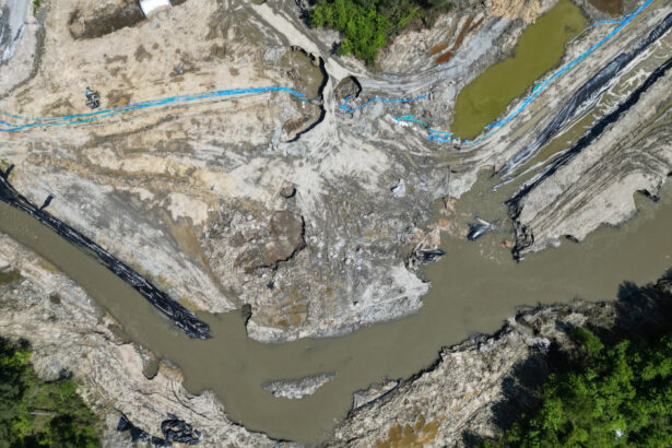 zeci de persoane ramase fara un loc de munca dupa dezastrul de la salina praid vor primi bani de la stat ce sume sunt acordate 68f1012dc3c42