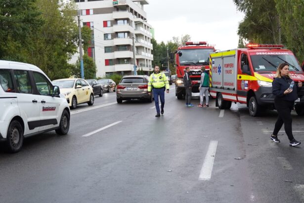 accident cu 3 masini in zona malibu un sofer a intrat in coma 692426c8d3883