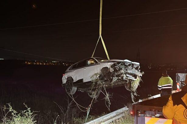 accident rutier spectaculos pe dn 22b o masina s a rostogolit in afara partii carosabile dupa ce a lovit un parapet 6917535c15467