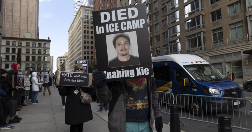 administratia trump va reinteroga refugiatii admisi sub mandatul biden peste 230 000 de persoane ar putea fi afectate 69255e4301805