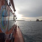 alerta in portul constanta un navigator de pe un vas de pasageri preluat de echipajele arsvom si dus cu ambulanta la spital 69146689c593c