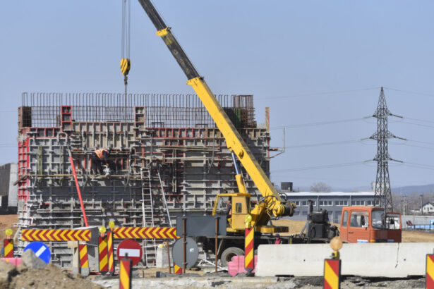 analiza mai multe autorizatii de construire in 2025 dar proiecte mai mici expert nu inseamna o revenire completa a pietei 6929a01ad373e