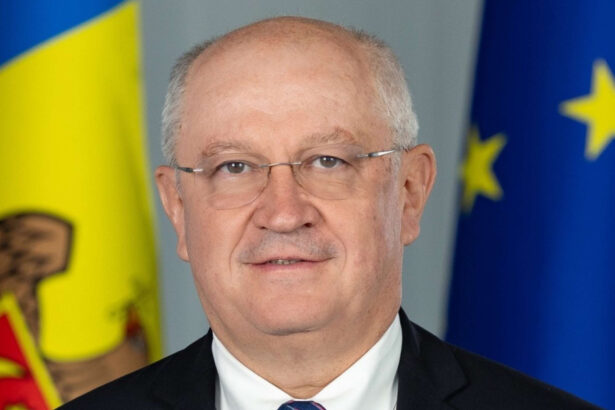 bolojan discuta joi la guvern cu alexandru munteanu e prima vizita la bucuresti a noului premier din republica moldova 6911c8fbc0575