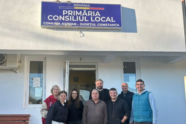 caravana arhiepiscopiei tomisului a ajuns in comuna aliman primarul george nicola pachetele vor fi distribuite copiilor din familiile vulnerabile 69249781e9ffb