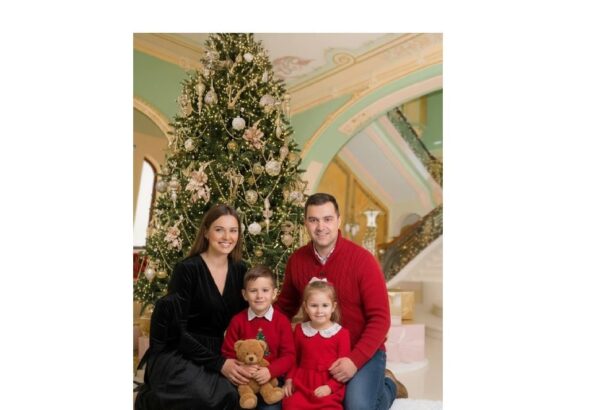 cazinoul din constanta ofera sedinte foto exclusive la primul brad dupa redeschidere afla aici detalii despre preturi si rezervari 692322dec9db3