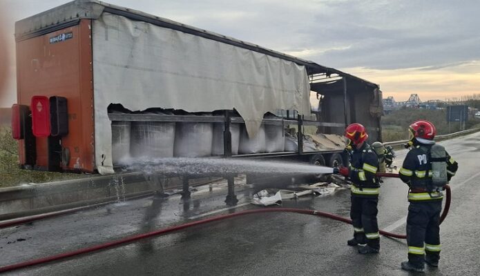 ce spun reprezentantii isu ialomita despre incendiul izbucnit la un camion la statia de taxare fetesti 69280d79ad019