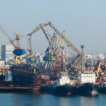 contrabanda cu motorina prin facilitati din portul constanta 37 de perchezitii in noua judete si 11 firme sub lupa diicot 69280be067cd7