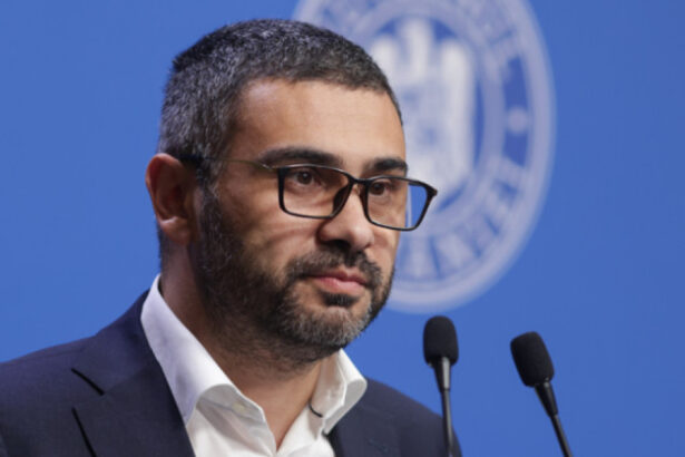 cumulul pensie salariu mai asteapta ministerul muncii initiatorul proiectului spune ca psd vrea modificari despre ce e vorba 6925fdac8542a